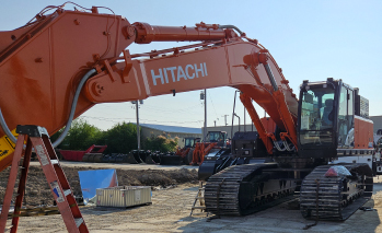 Excavator maintenance