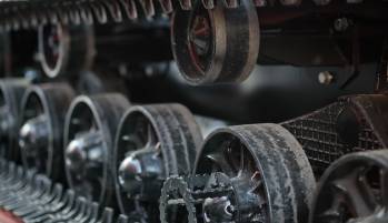 Heavy equipment undercarriage